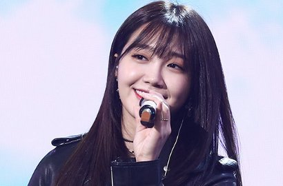 Dilarikan ke Rumah Sakit, Eun Ji A Pink Ungkap Keadaannya Lewat Postingan Ini