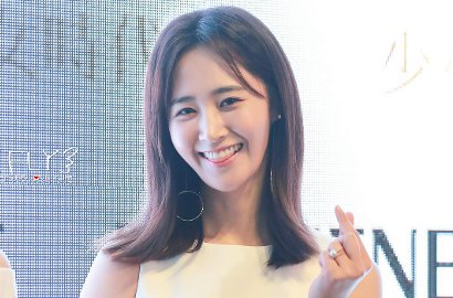 Berangkat ke Okinawa, Gaya Cuek dan Santai Yuri SNSD Tuai Komentar Seperti ini