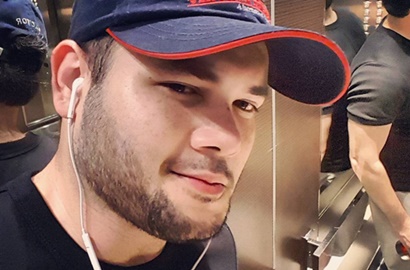 Beredar Foto Wajah Ridho Rhoma Menangis, Netter: Kasihan, Jangan Dieksploitasi