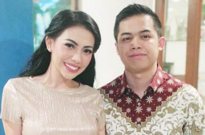 FOTO: Momen-Momen Pernikahan Kezia Karamoy-Axcel Narang Pakai Adat Dayak