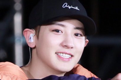 Baru Pamer Sedang di Moscow, Chanyeol Mendadak Sudah Main-Main di Paris