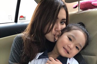 Kerap Dihujat, Ayu Ting Ting Bersyukur Sukses Mendidik Bilqis