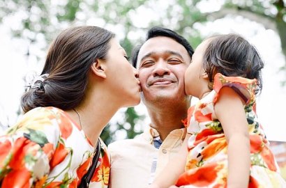 FOTO: Potret Kesederhaan Keluarga Ruben Onsu dan Sarwendah Mulai Daster Sampai Warteg