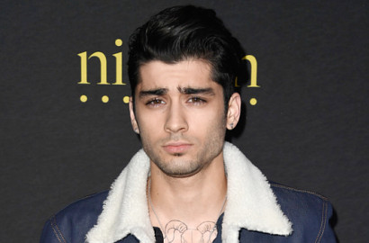 Pamer Tato Misterius, Zayn Isyaratkan Akan Rilis Videoklip 'Still Got Time'?