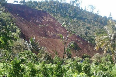 Musibah Longsor di Ponorogo, 26 Korban Masih Tertimbun