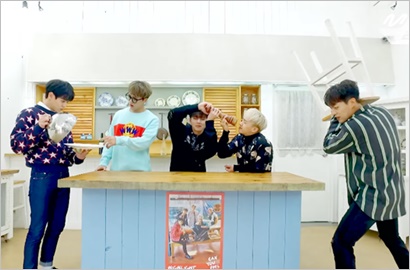 Manjakan Fans, Highlight Konyol di Video 'Plz Don't Be Sad' Versi Mannequin Challenge