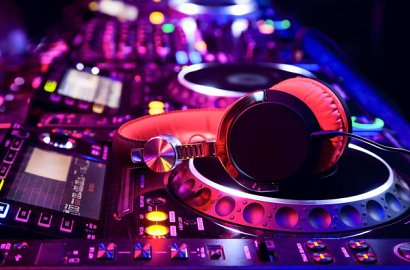 Remix Suara Azan dengan Lagu Dugem, Klub Malam Tunisia Ditutup