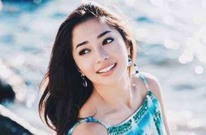 Sapa Penggemar di Instagram, Nikita Willy Seksi Pamer Belahan Dada