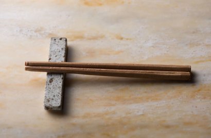 Terbuat Dari Rumput, Sumpit Spesial Buatan Jepang Ini Bisa Dimakan