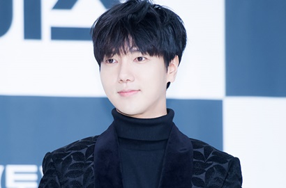 Yesung Unggah Foto-Foto Merokok Diduga Konsep Album Solo, Fans Pro Kontra