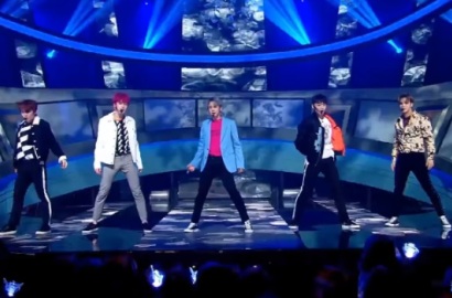 Teen Top Keren di Comeback Stage 'Love Is', Netter Heboh Tanyakan MV