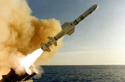 Balas Serangan Senjata Kimia, AS Tembakkan 60 Rudal Tomahawk ke Suriah