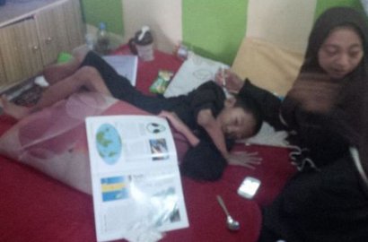 Disuruh Pulang Sebelum Sadar, Ibu Penderita Tulang Rapuh Pasrah dengan Pemerintah