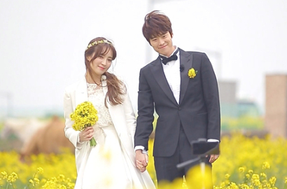 Gelar Pernikahan di 'WGM', Jung Hye Sung dan Gong Myung Malah Pose Kocak