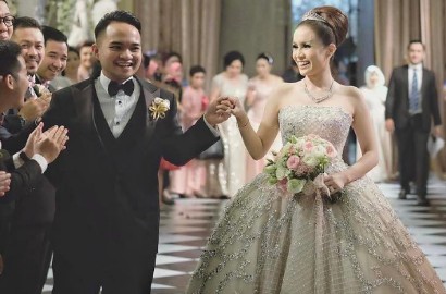 Suami Lebih Muda 3 Tahun, Momo Geisha: Namanya Jodoh