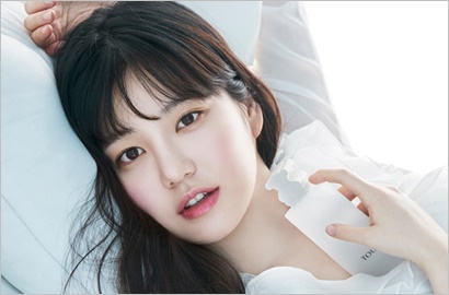 Ingin Buktikan Tak Oplas, Lee Yu Bi Pede Posting Foto Ini
