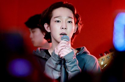 Pamer Foto Mulut Diselotip, Nam Tae Hyun Malah Dibully Habis-Habisan