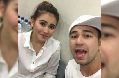 Ayu Ting Ting Pamer Rok Mini dan Angkat Kaki, Curhat Tetap Cinta Walau Raffi Punya Banyak Kekasih?