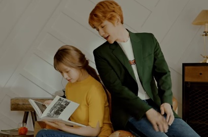 Sibuk PDKT di Teaser MV 'Take You Home', Baekhyun Bikin Fans Meleleh