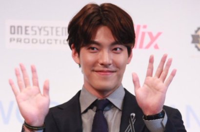 Kim Woo Bin Selca Kocak Usai Resmi Jadi Duta Olimpiade Pyeongchang 2018