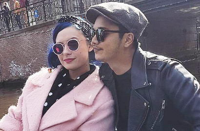 Liburan di Amsterdam, Derby Romero dan Claudia Adinda Diisukan Nikah Diam-Diam