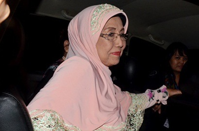 Diiringi Musik Gembyung, Resepsi Pernikahan Nani Wijaya Digelar di Keraton Kasepuhan