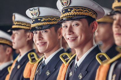 Kang Ha Neul dan Park Seo Joon Jadi Polisi Keren di 'Midnight Runners'