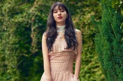Pamer Punggung Seksi, Suzy Tetap Cantik dengan Rambut Pendek di Foto-Foto Ini