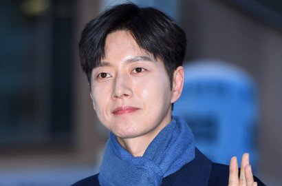 Bahas Soal Peran, Park Hae Jin Asyik Diskusi Bareng Sutradara 'Man to Man'