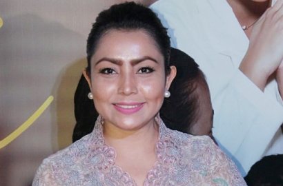 Mayangsari Diisukan Hamil Lagi, Netter Malah Heboh Bahas Alis Hingga Susuk