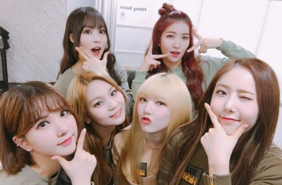 Tak Terima Manajer Kontak Fisik dengan Member, Fans G-Friend Disindir Lebay