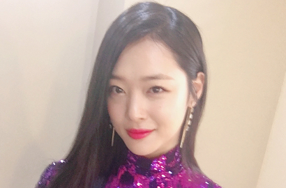 Sempat Digosipkan dengan GD, Sulli Malah Pose Akrab Bareng Cowok Ini