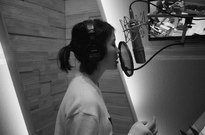Rilis Teaser Untuk Single Lain di Album 'Pallete', IU Bikin Netter Merinding