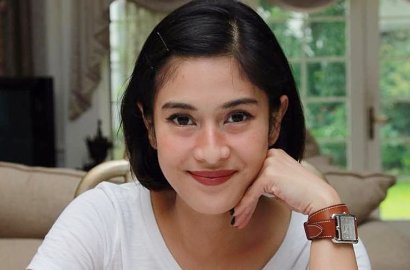 Dian Sastro 'Ogah' Diajak Selfie oleh Fans, Hanung Bramantyo Minta Maaf