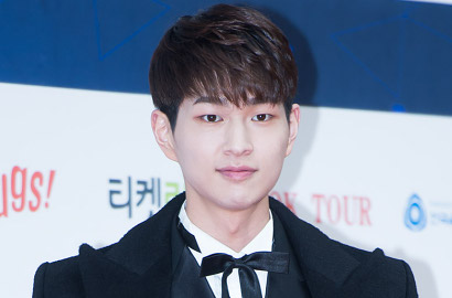 Sudah Ditunggu, Fans Girang Onew Mulai Nampang di Teaser SM STATION