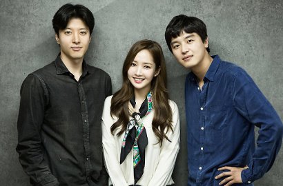 Cantiknya Park Min Young di Sesi Baca Naskah 'Seven Day Queen' Bikin Silau