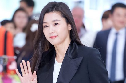 Bak Anak Muda, Jun Ji Hyun Tampil Cantik dan Fresh di Foto-Foto Ini