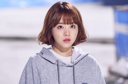 Sukses 'Oh My Ghost' dan 'Strong Woman', Park Bo Young Dijuluki Ratu Drama Romcom