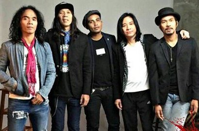Bersimpati, Slank Rencanakan Konser Amal Untuk Bantu Julia Perez