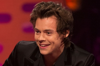 Harry Styles Isyaratkan Akan Gelar Tur Konser Solo, Kapan?