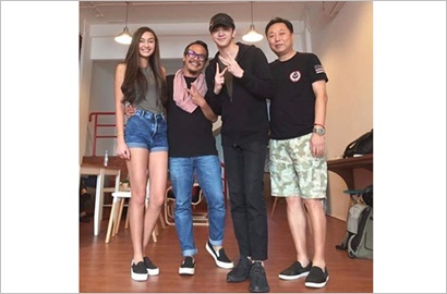 Pamer Foto Thunder Syuting 'Holidays in Bali' di Sawah, Sutradara 'Ditodong' Netter
