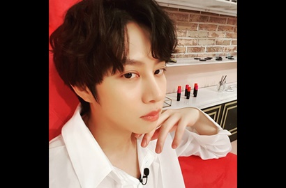 Tenangkan Fans Usai Kecelakaan, Heechul Langsung Pamer Selfie Cantik