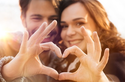 Bukan Hal Romantis Atau Gombalan, Ini 7 Jurus Ampuh Ambil Hati Gebetanmu