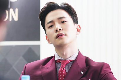 Sejak Gabung 'Chief Kim', Inilah Tantangan Sulit Sutradara ke Junho 2PM