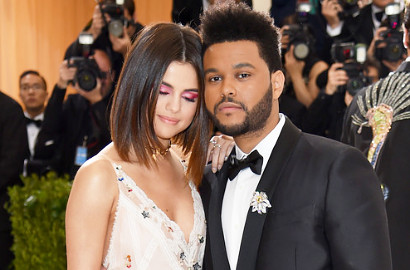 Bella Hadid Tampil Terlalu Seksi, Selena Gomez Sosor Bibir The Weeknd di Met Gala 2017
