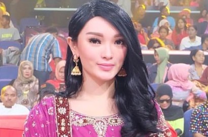 Terima Hadiah Ultah dari Julia Perez, Begini Perasaan Zaskia Gotik
