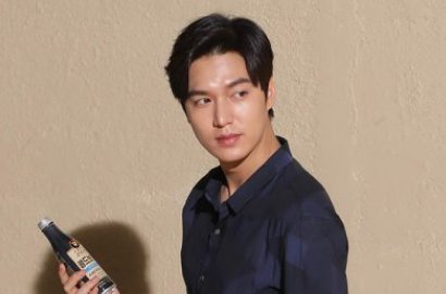 Bak Model, Begini Kerennya Lee Min Ho di Pemotretan Terakhir Sebelum Wamil