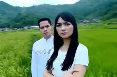 Jadi Suami-Istri, Kisah Cinta Dude Harlino-Citra Kirana di Trailer 'TBKC' Bikin Penasaran