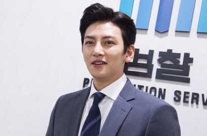 Tak Pernah Main RomCom, Ini Perasaan Ji Chang Wook Bintangi 'Suspicious Partner'