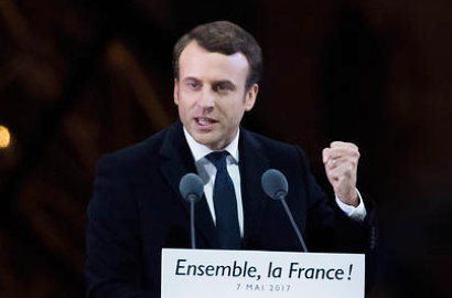 Baru Saja Terpilih Jadi Presiden Perancis, Macron Diterpa Isu Homoseksual dan Misogyny